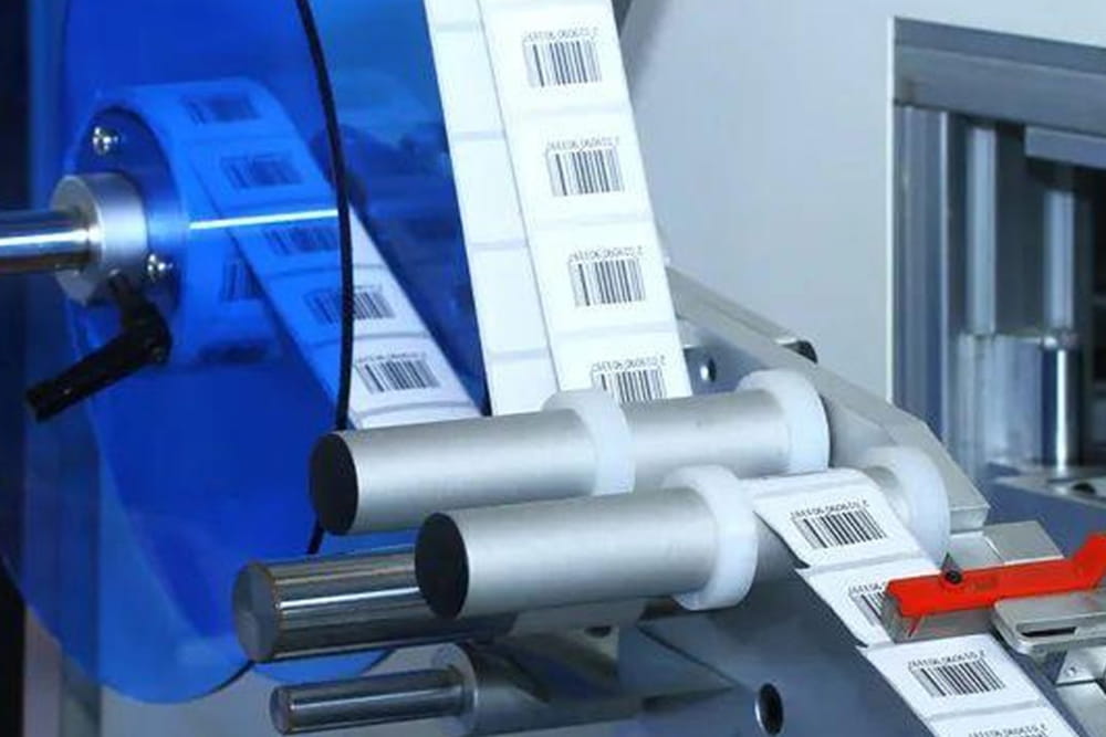 探索RFID電子標簽:從特點到應用的全面解析 2 探索RFID电子标签:从特点到应用的全面解析(images 2)