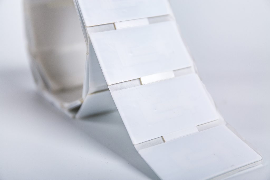 ?金屬環(huán)境RFID識(shí)別率低?這3種天線設(shè)計(jì)方案徹底解決問題? 5 金属环境RFID识别率低?这3种天线设计方案彻底解决问题(images 2)