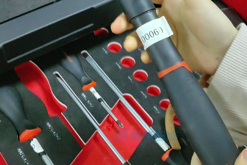 某鐵路局物資管理新實踐：RFID工器具柜如何實現(xiàn)無...