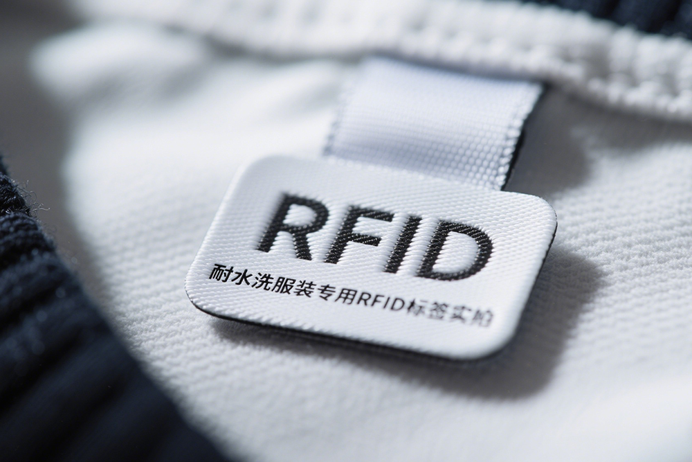 服裝零售門店如何用RFID減少庫存誤差并提升盤點速度？