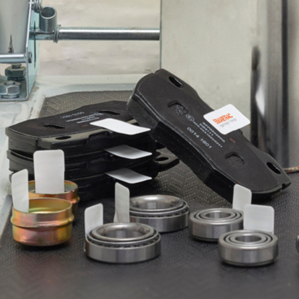 金屬上的RFID:RFID標簽與工具上的金屬表面 5 金属上的RFID:RFID标签与工具上的金属表面(images 7)